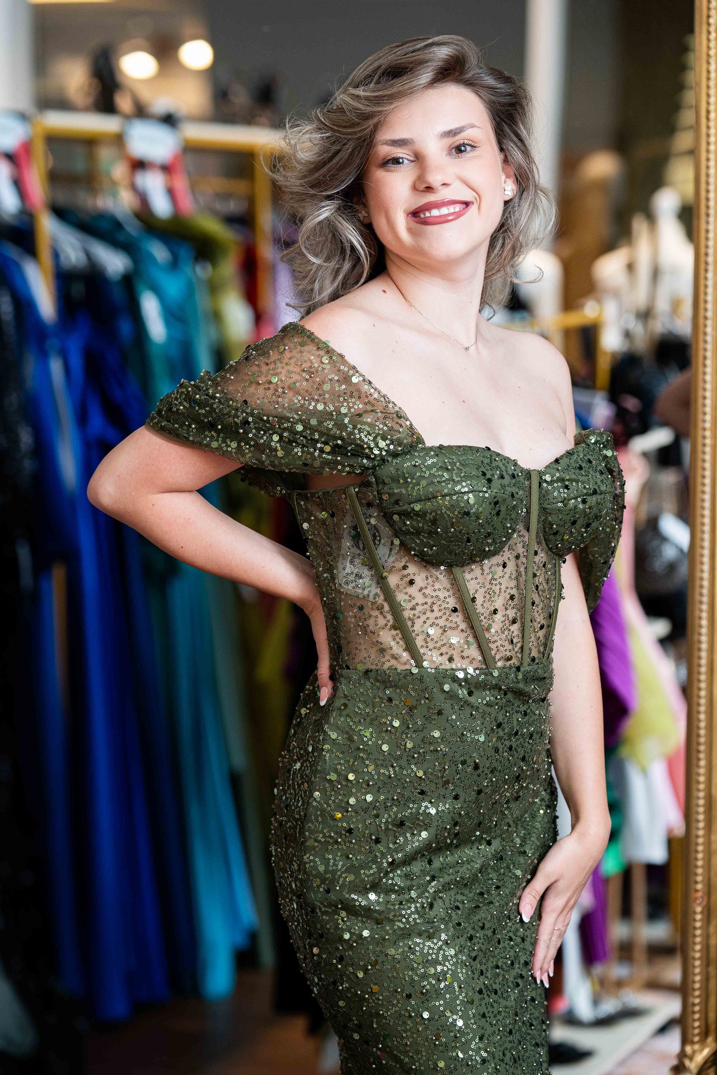 Glamouröses Paillettenkleid "Emerald Elegance"